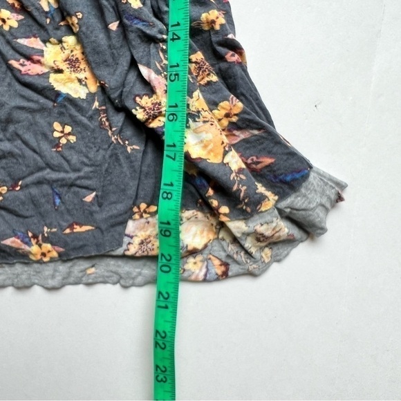 Free People Navy Floral Cap Sleeve Baby Doll Top Size Small NWT - Picture 6 of 6